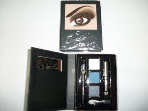 Набор косметики RR 072  книжка на магните  тени цвета: белый синий серый, аппликатор,карандаш черн.,тушь черная, зеркало