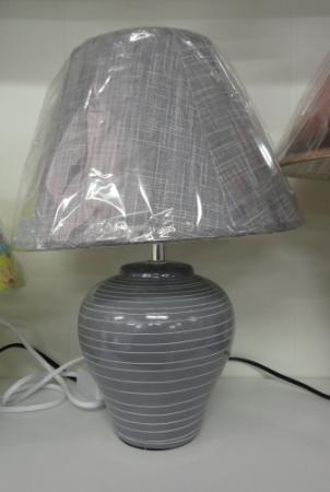 Лампа настольная арт 407 цвет серый низ керамика верх пвх  40Вт Е14 миньон